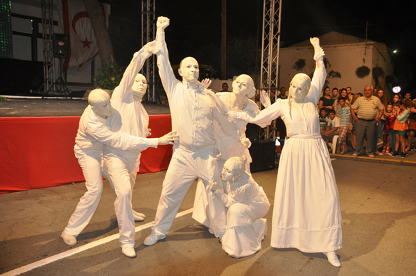 catalkoy-belediyesi-kultur-sanat-festivali-heykel.jpg